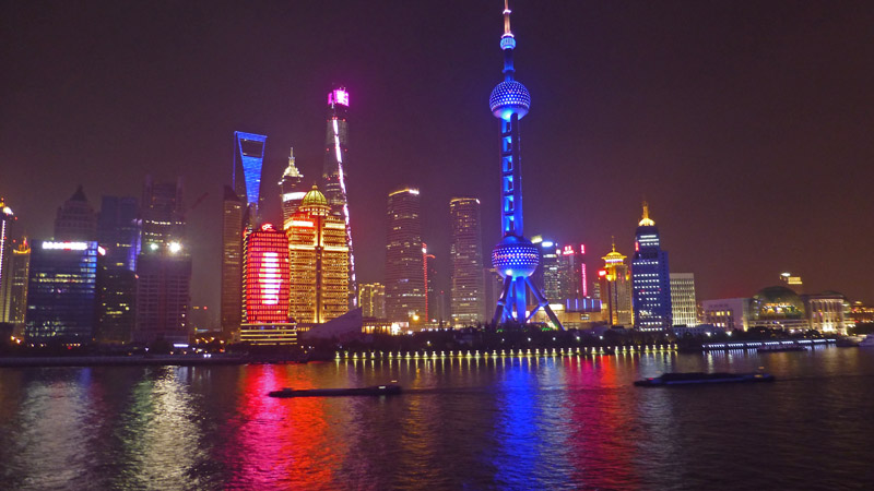 Shanghai im Lichtermodus