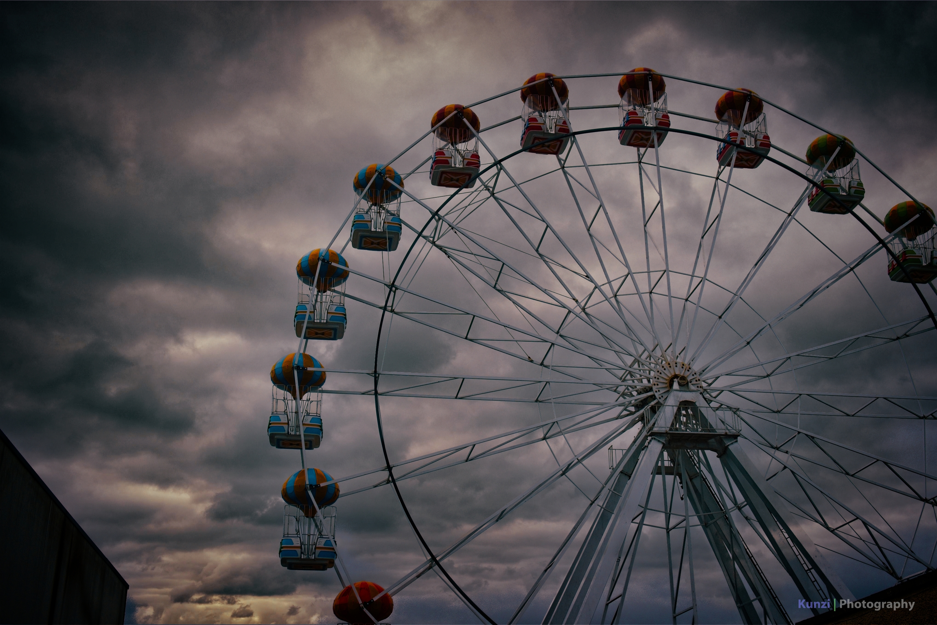 Riesenrad an der Strandpromenade in Aberdeen