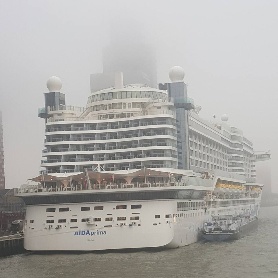 AIDAprima in Rotterdam