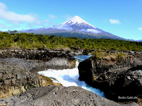 Petrohue Fälle und Osorno Vulkan