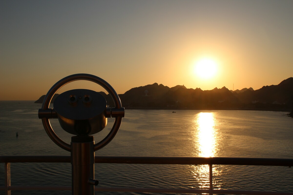 Oman - Sonnenaufgang in Muscat