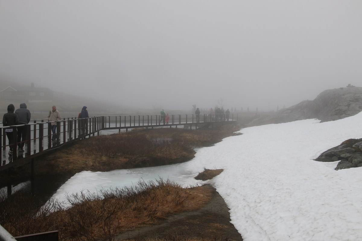 Der erste Besuch auf dem Trollstigen: Nebel, nass, kalt