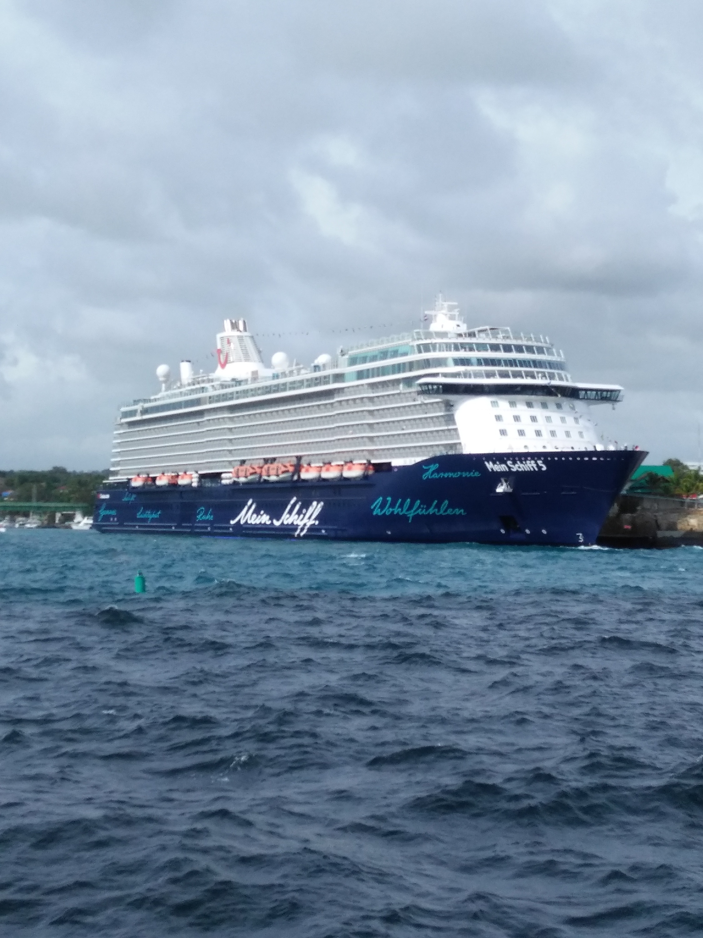 Mein Schiff 5 @ CruisePort " La Romana " Domrep.