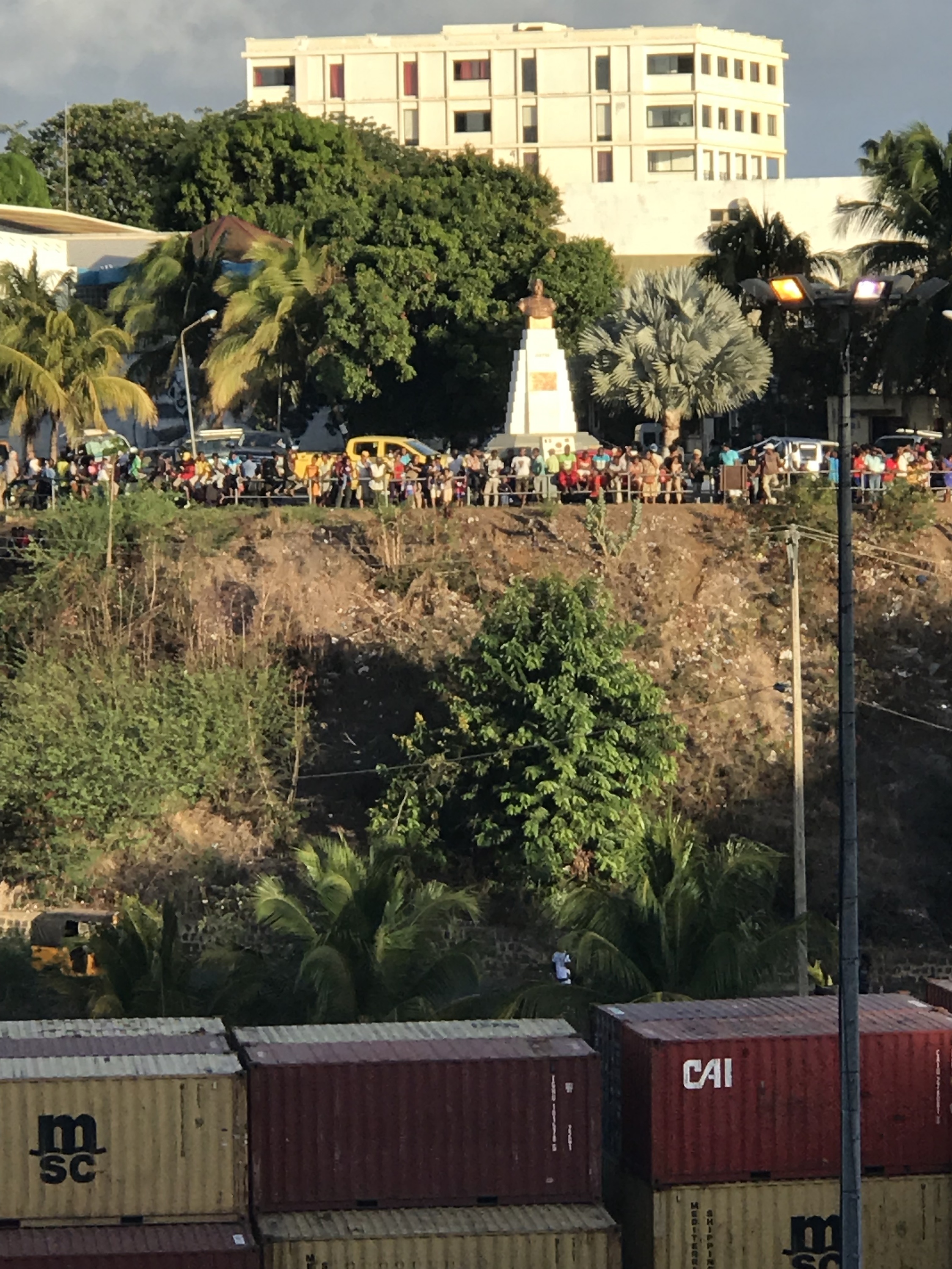 E5FCAC9D-8C77-4862-9866-678A3495CA6A