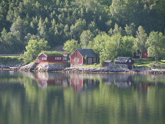 Früh morgens im Hardangerfjord