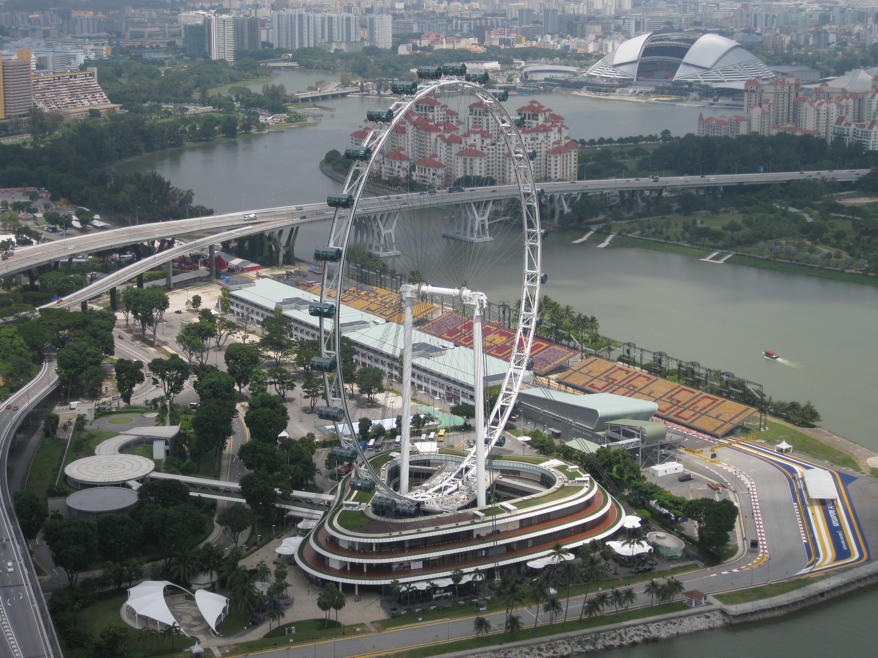 Singapur Impressions - Der Flyer und die Boxengasse